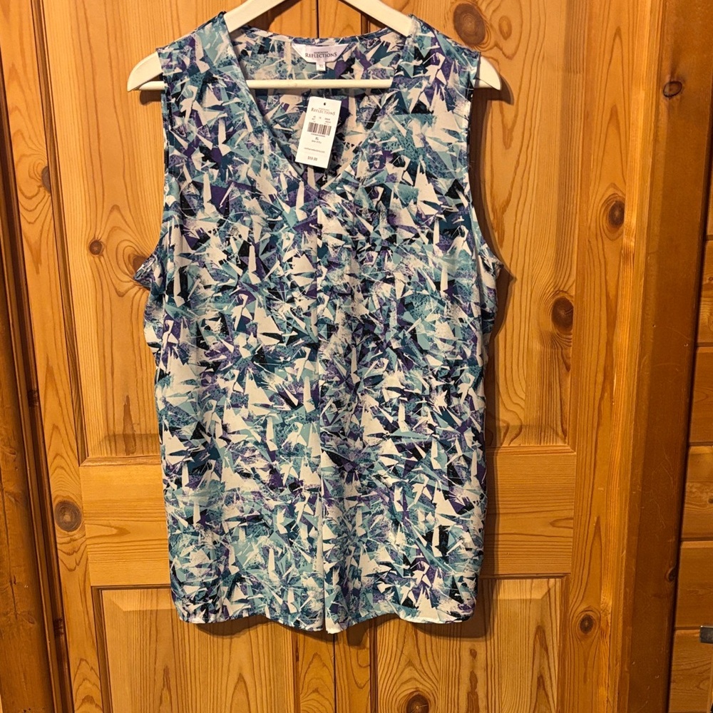 croft & barrow Blue and Teal Abstract V-Neck Sleeveless Top